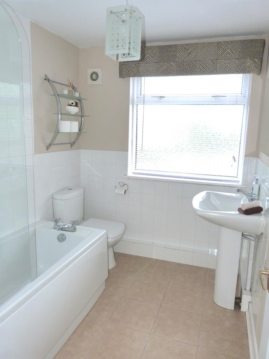 4 Bedroom Flat Sold in Tillicoultry, FK13