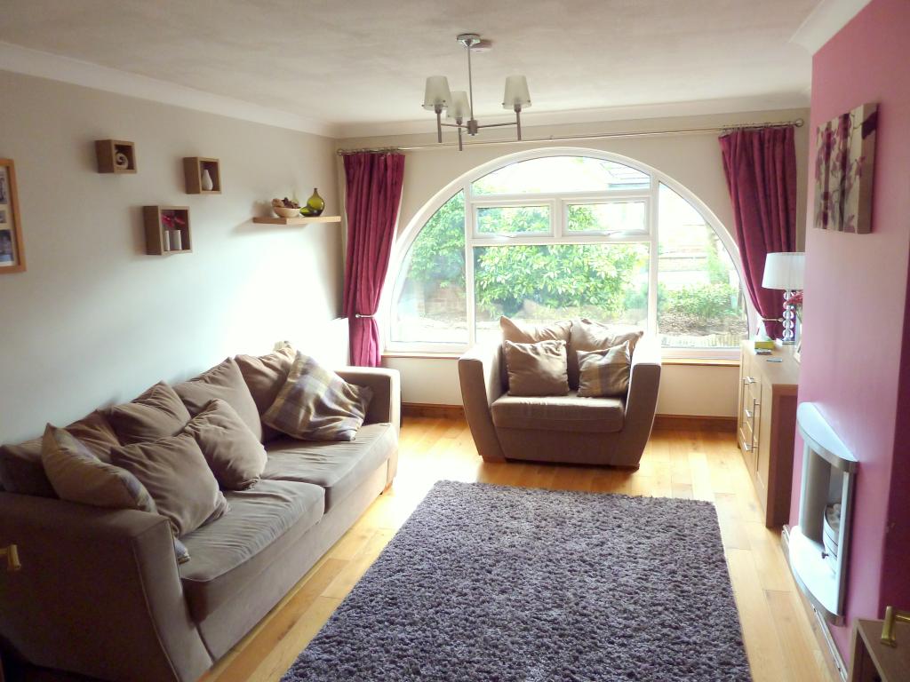 3 Bedroom SemiDetached House Sold in Lincoln, LN6