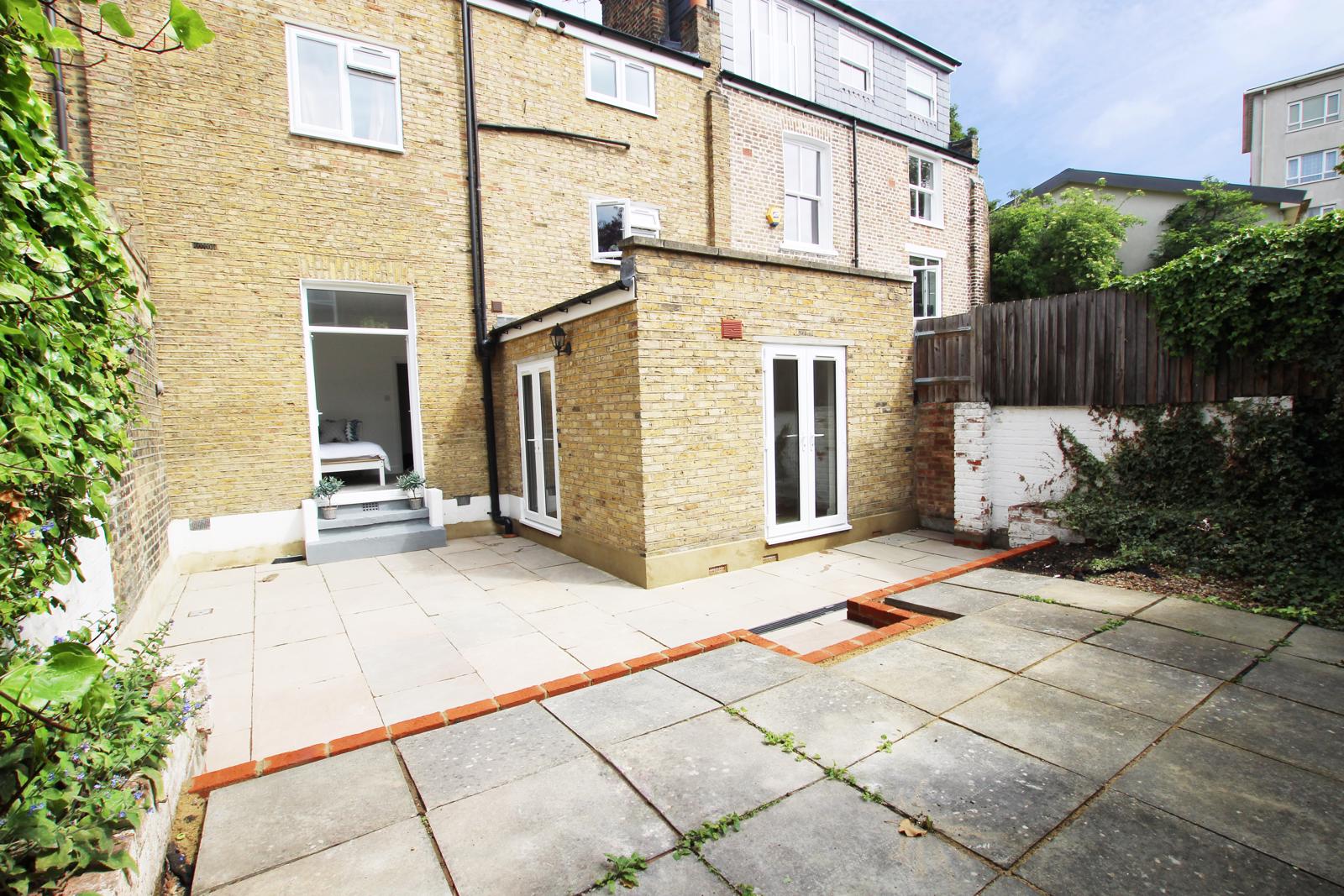 2 Bedroom Flat Let in London, SW2