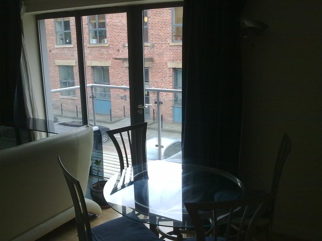 2 Bedroom Flat Let in Leeds, LS11