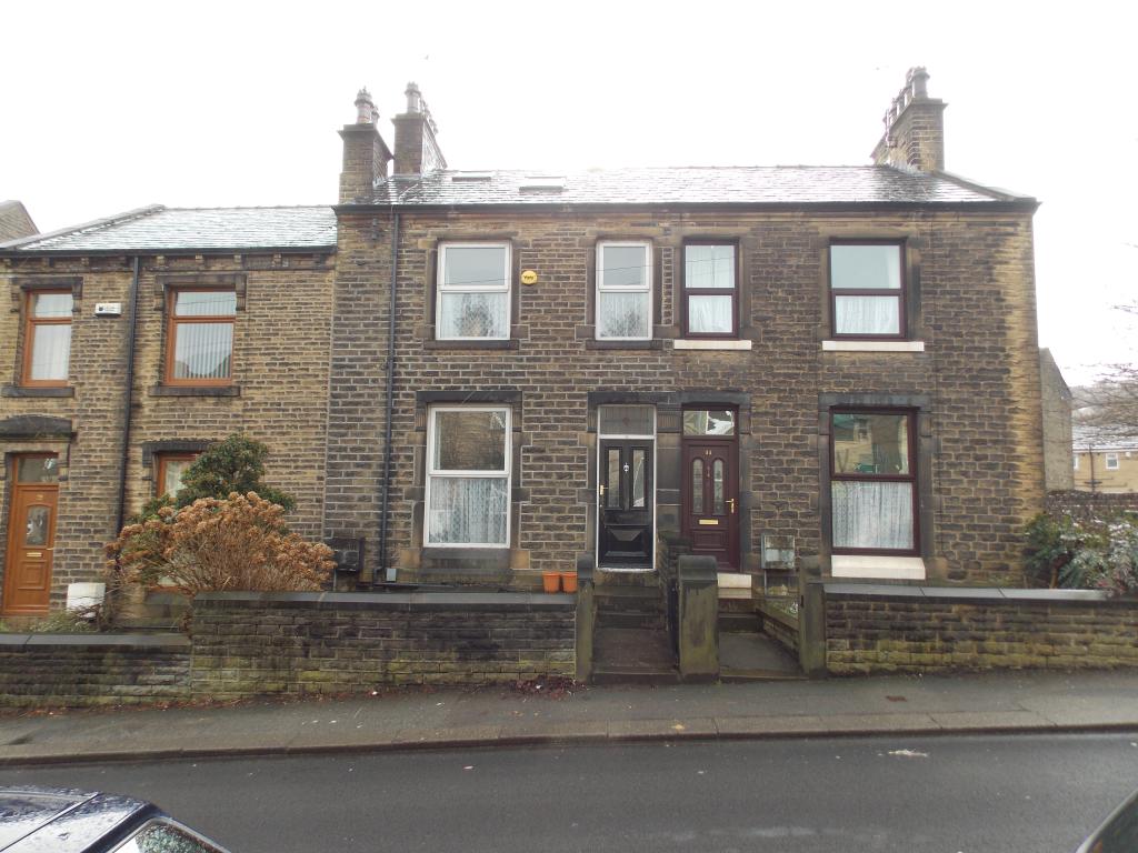 4 Bedroom Terraced House Let in Huddersfield, HD3