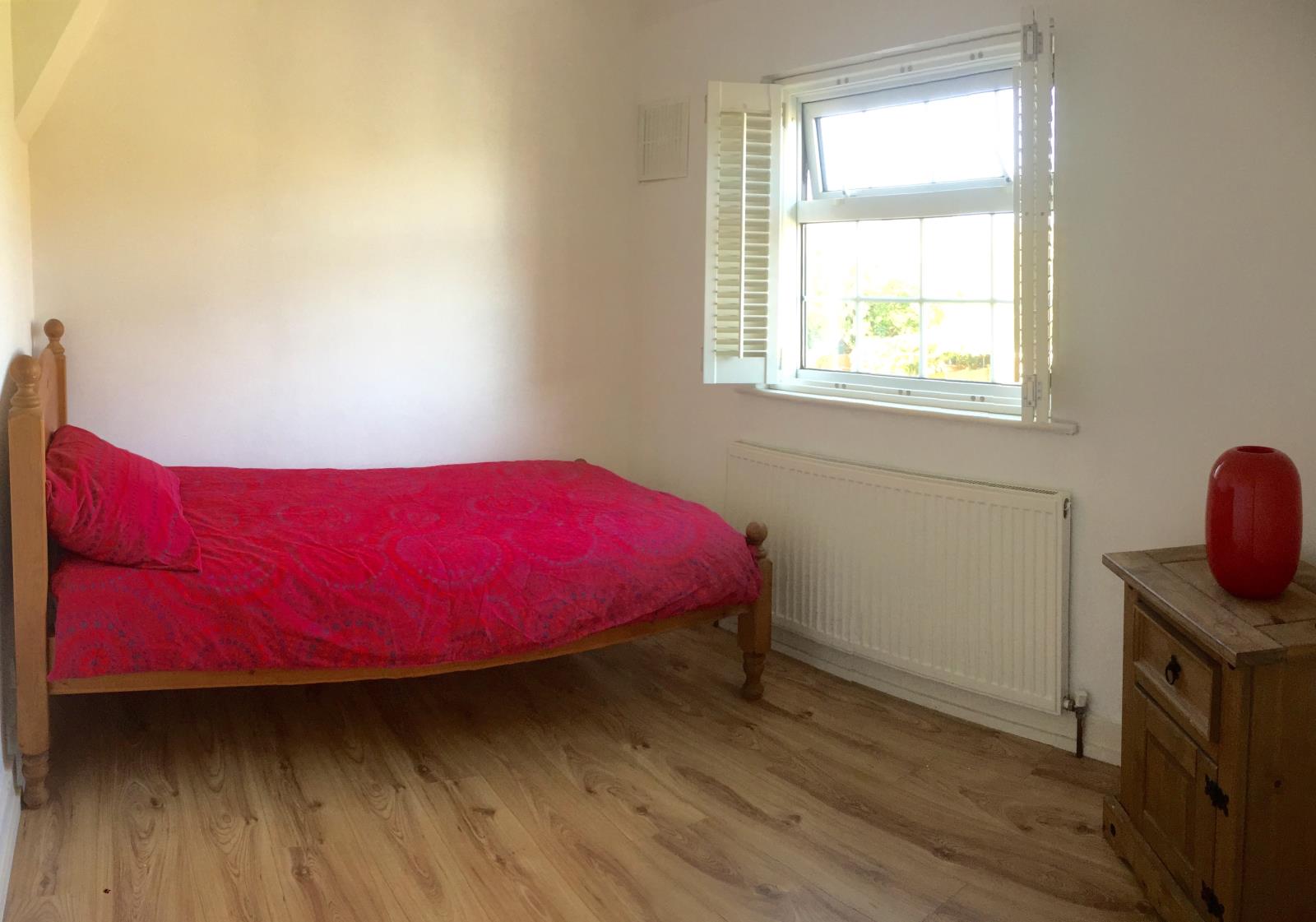 2 Bedroom SemiDetached House Sold in Greenford, UB6