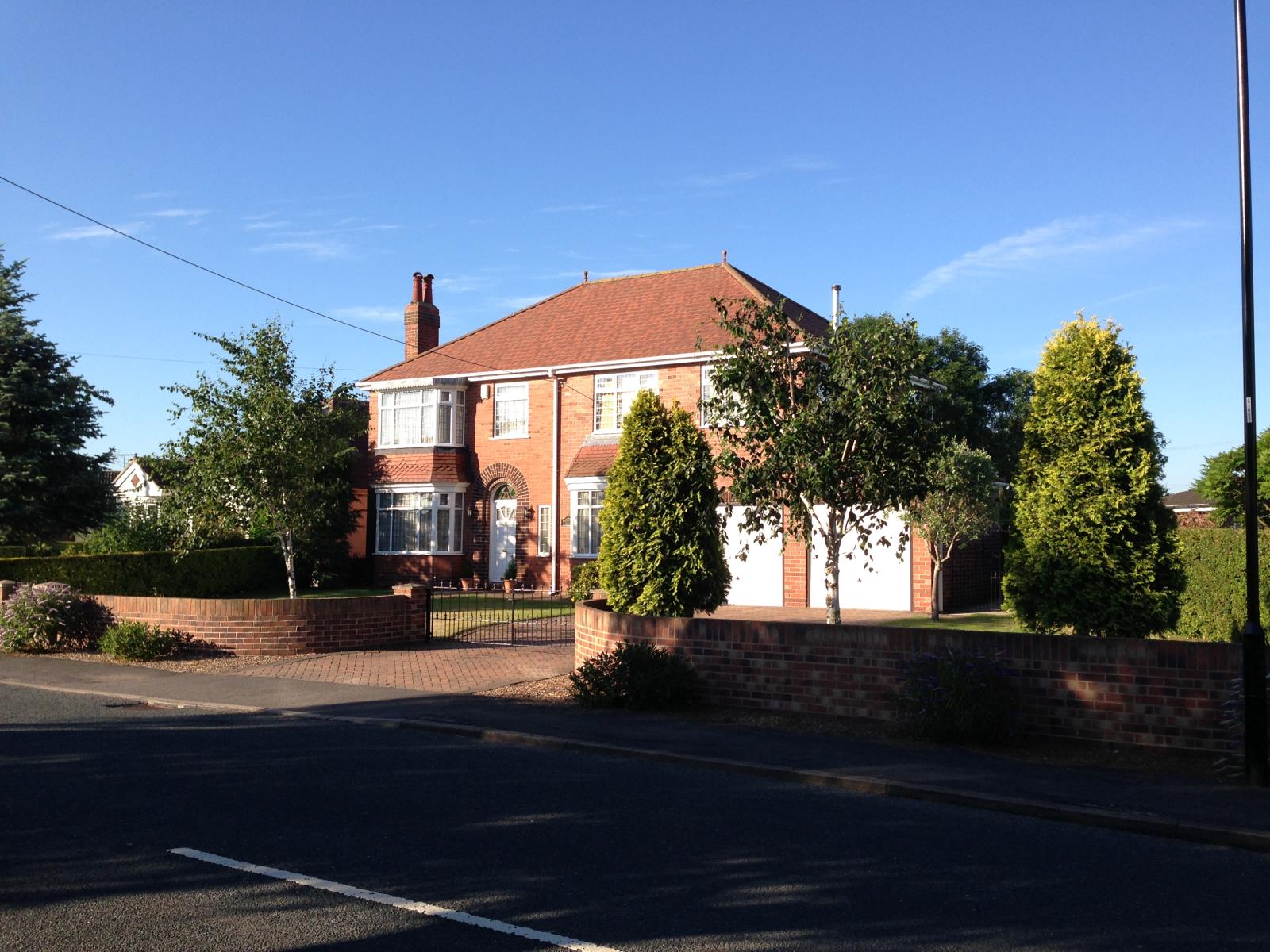 4 Bedroom Detached House Sold in Doncaster, DN5