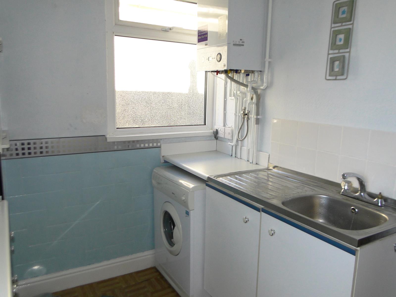 1 Bedroom Flat Let in Llanelli, SA15
