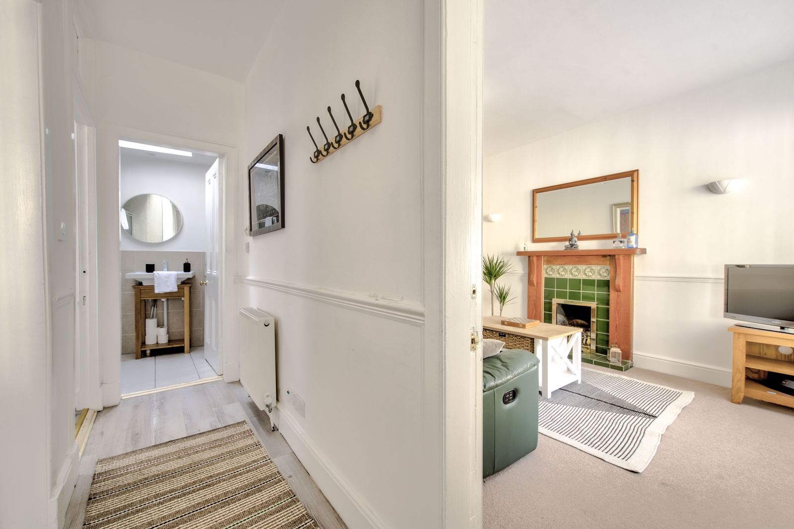 1 Bedroom Mews Let in Glasgow, G12