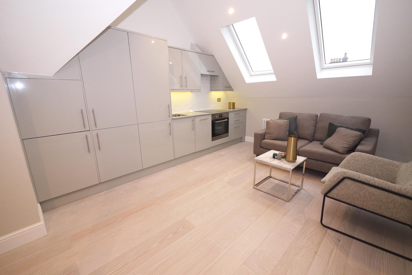 1 Bedroom Apartment Sold in London, SW13