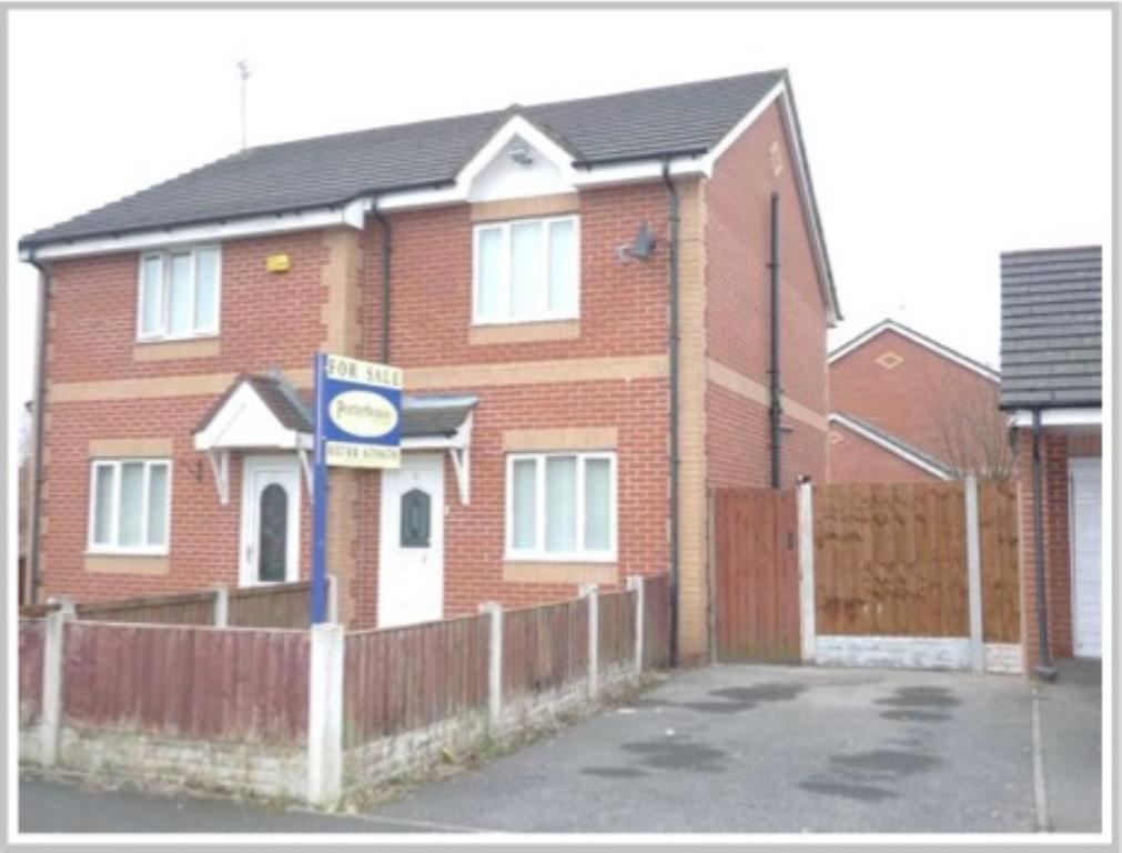 2 Bedroom SemiDetached House Let in St. Helens, WA11