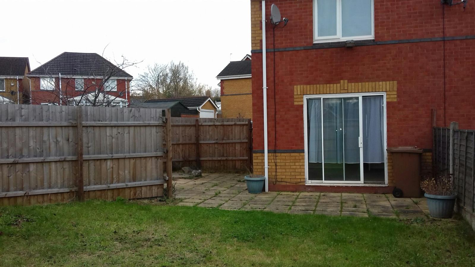 2 Bedroom SemiDetached House Let in Walsall, WS2