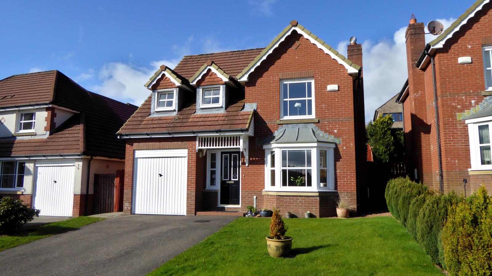 4 Bedroom Detached House Sold in Falkirk, FK1