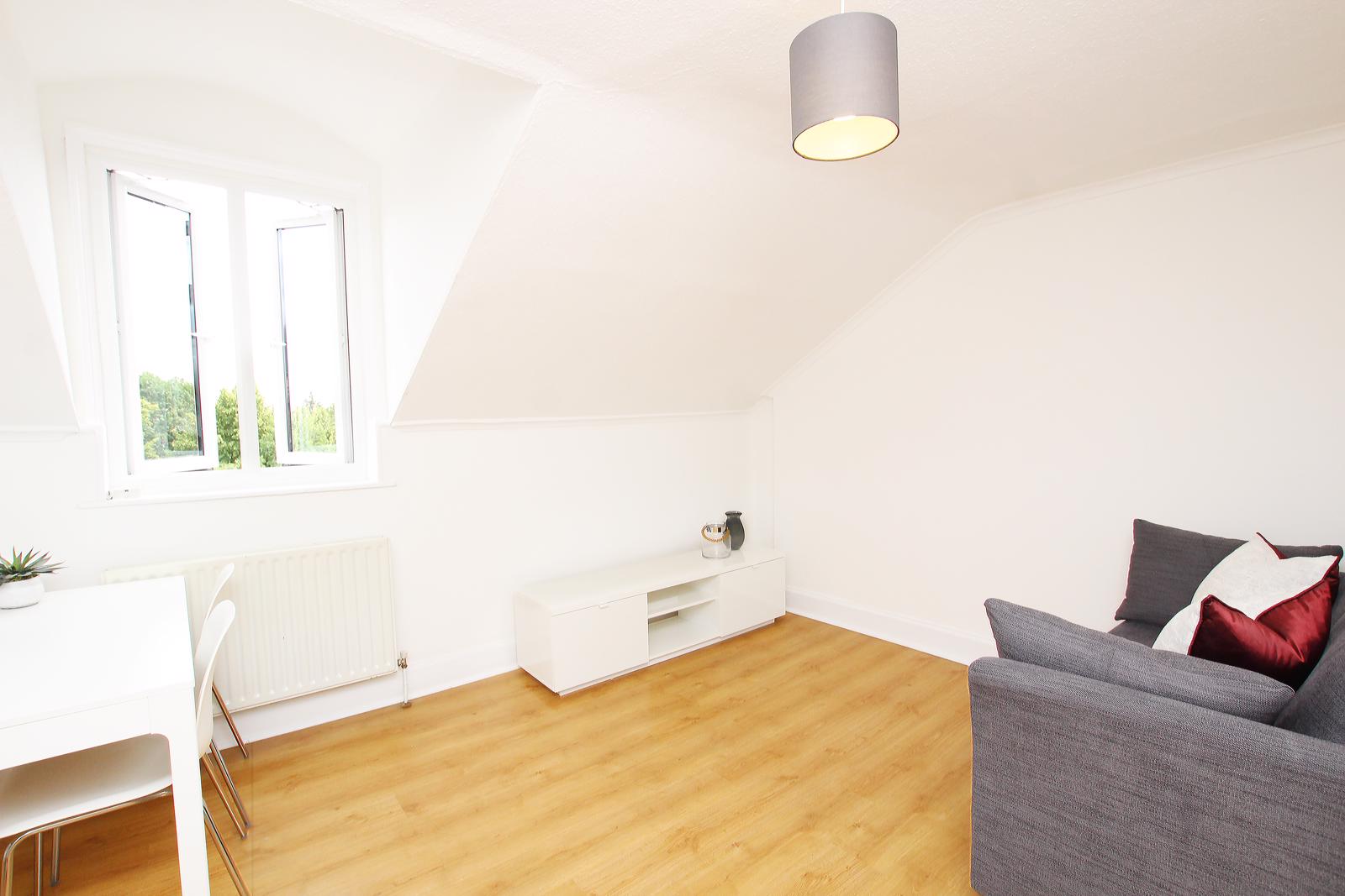 2 Bedroom Flat Let in London, SW2