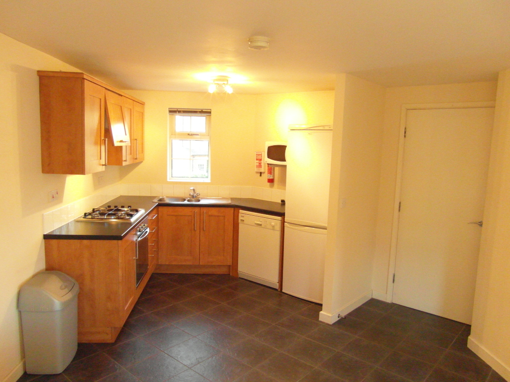 2 Bedroom Apartment Sold in Wakefield, WF2