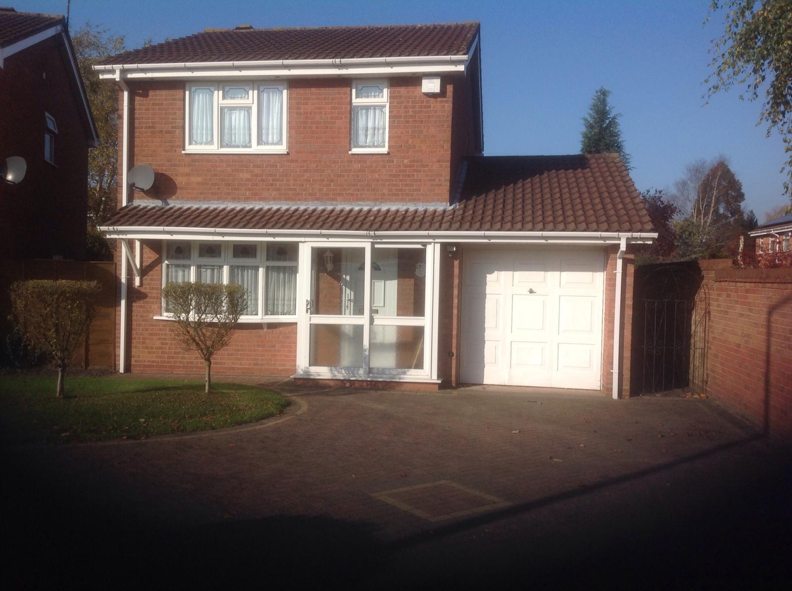 3 Bedroom Detached House Sold in Wolverhampton, WV10