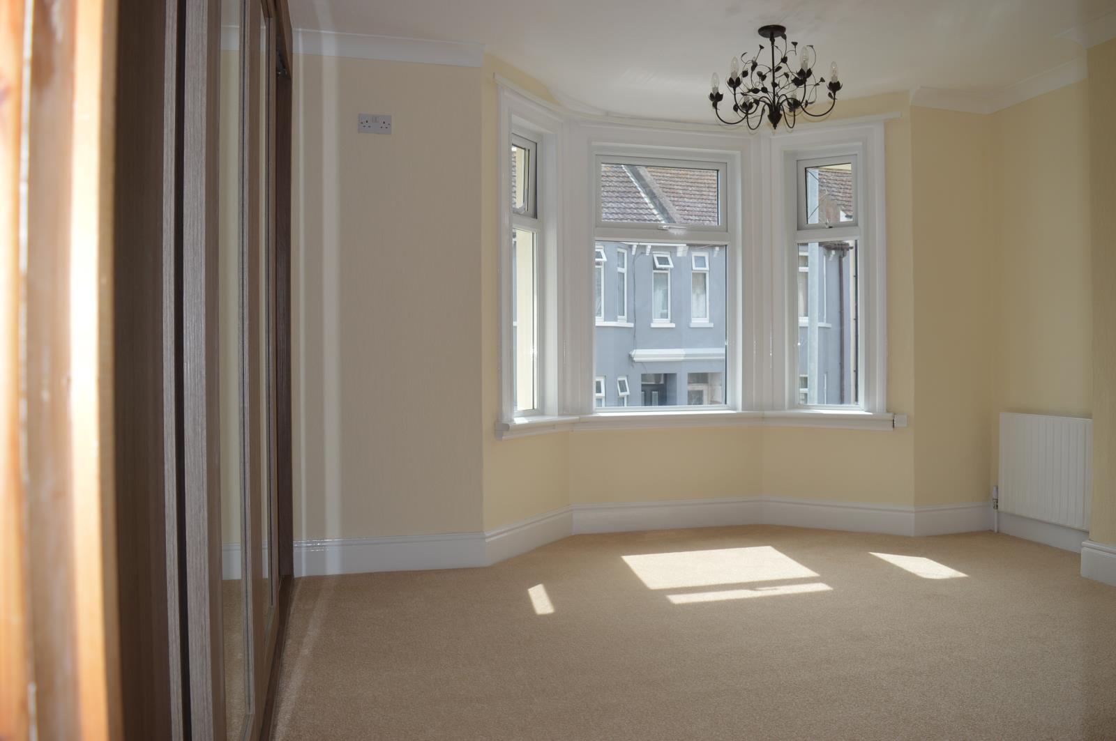 3 Bedroom Terraced House Sold in Newhaven, BN9