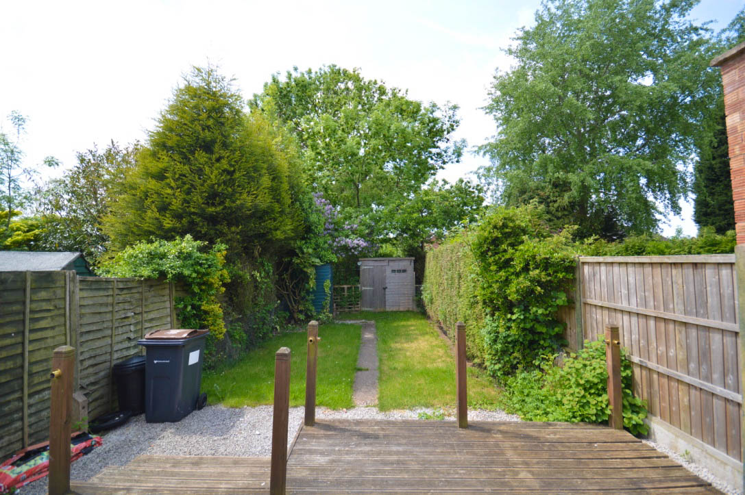 2 Bedroom End Terraced House Let in Sutton Coldfield, B75