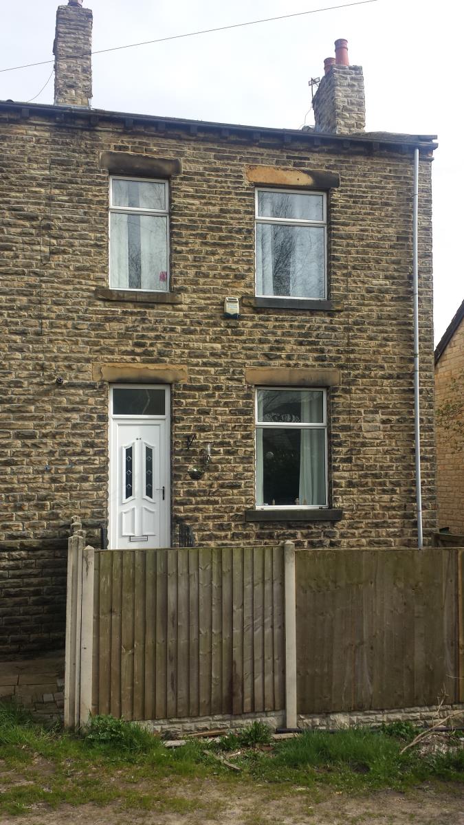 2 Bedroom End Terraced House Sold in Heckmondwike, WF16