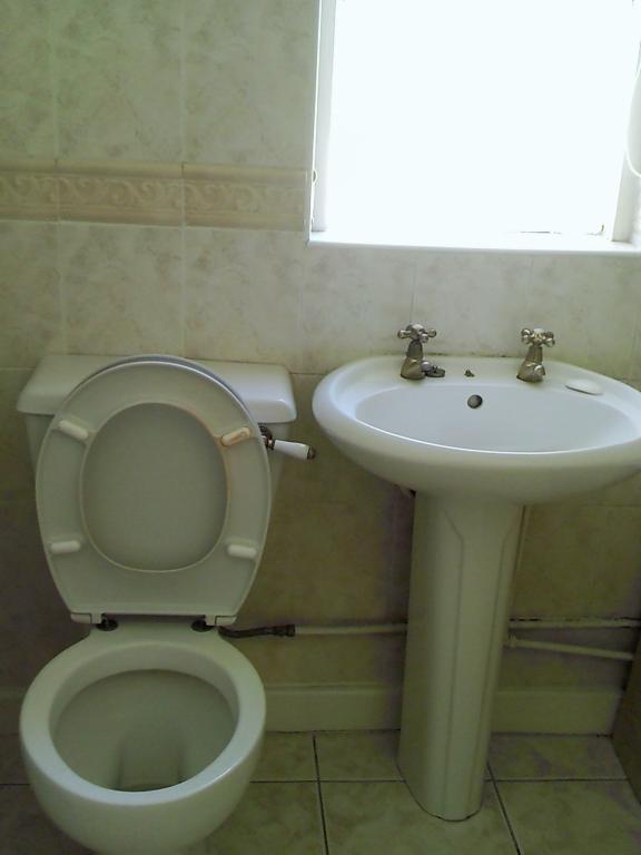 4 Bedroom Terraced House Let in Liverpool, L6