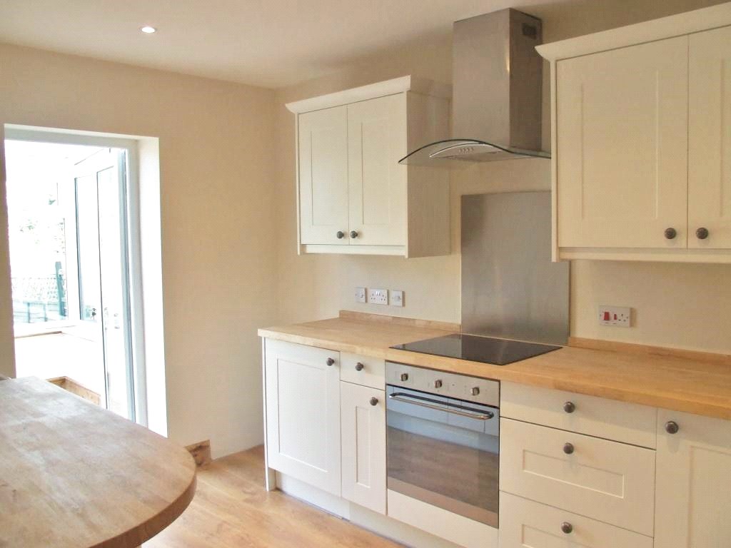 3 Bedroom SemiDetached House Let in East Grinstead, RH19