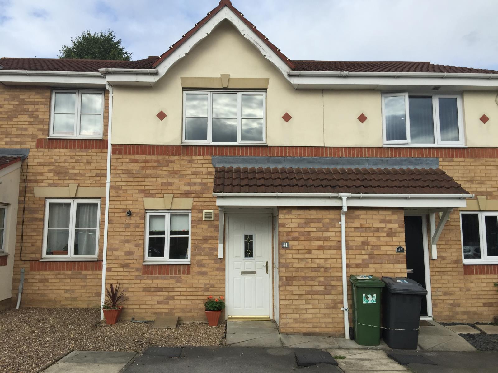 2 Bedroom Mews Let in Leeds, LS9