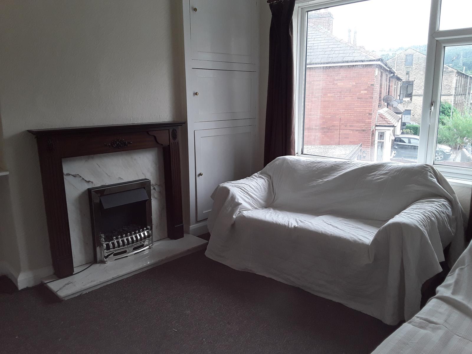 1 Bedroom Flat Let in Elland, HX5