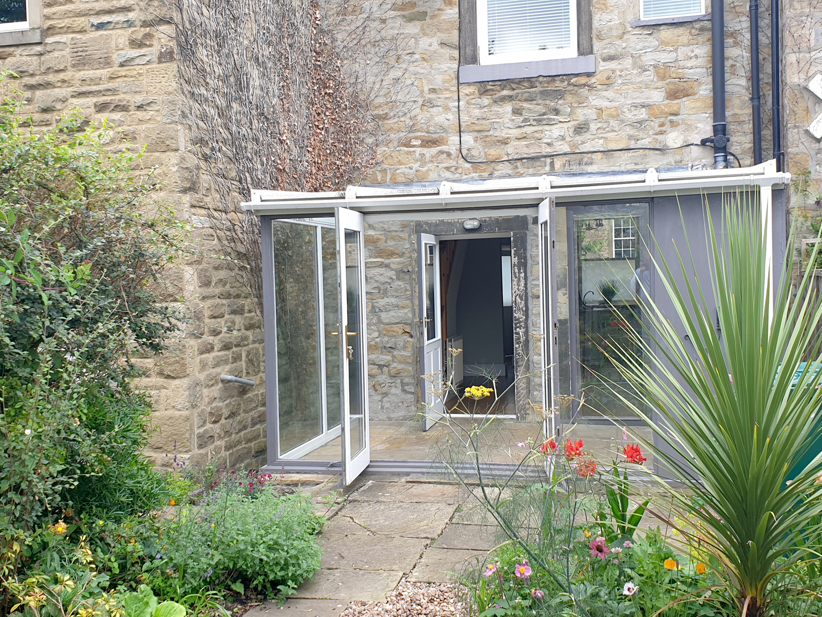 2 Bedroom Cottage Sold in Skipton, BD23