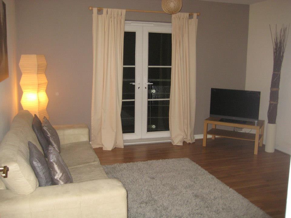 2 Bedroom Apartment Sold in PenyBont Ar Ogwr, CF31