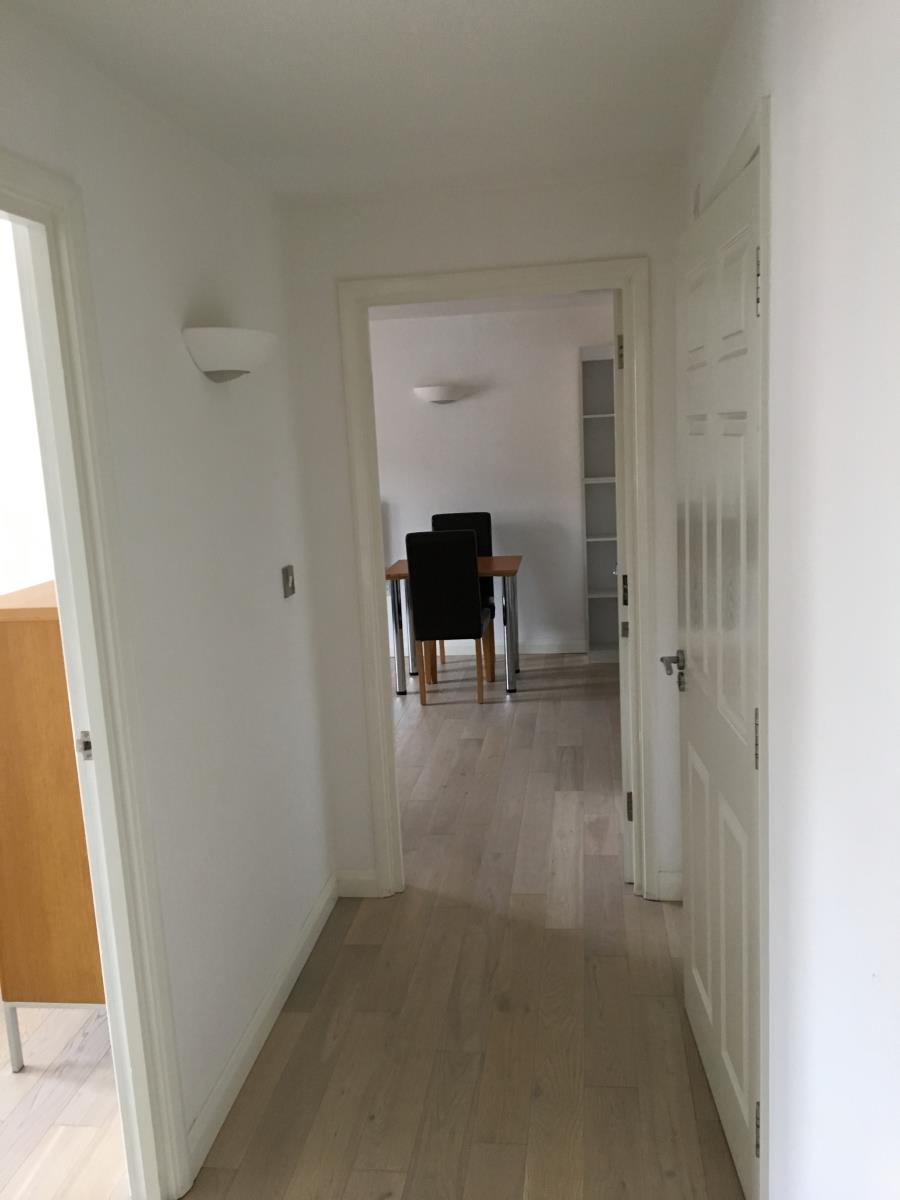 2 Bedroom Flat Let in Farnborough, GU14