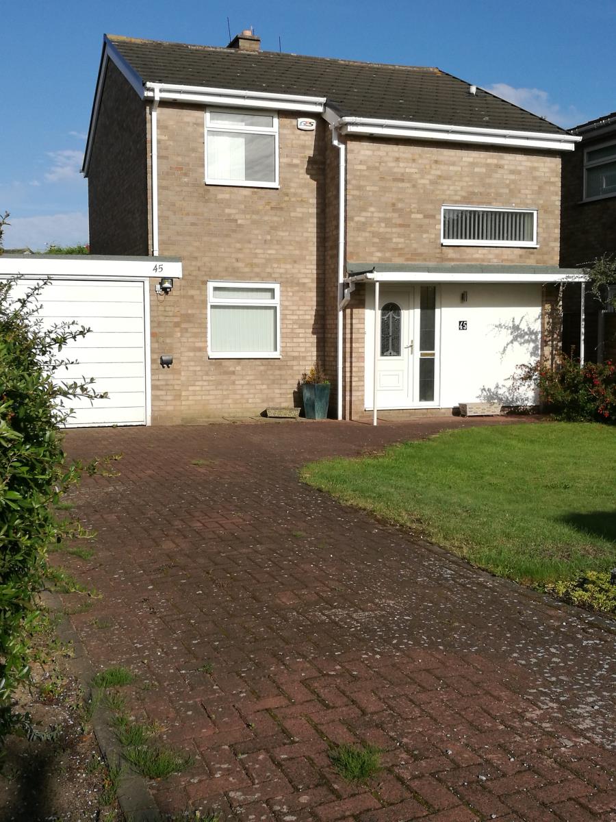 3 Bedroom Detached House Sold in Liverpool, L37