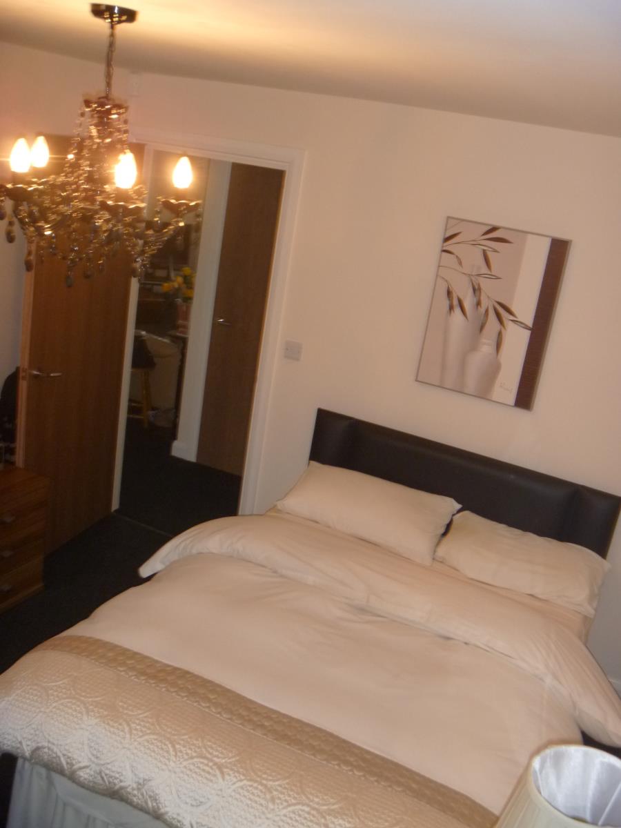 2 Bedroom Apartment Let in Rotherham, S60