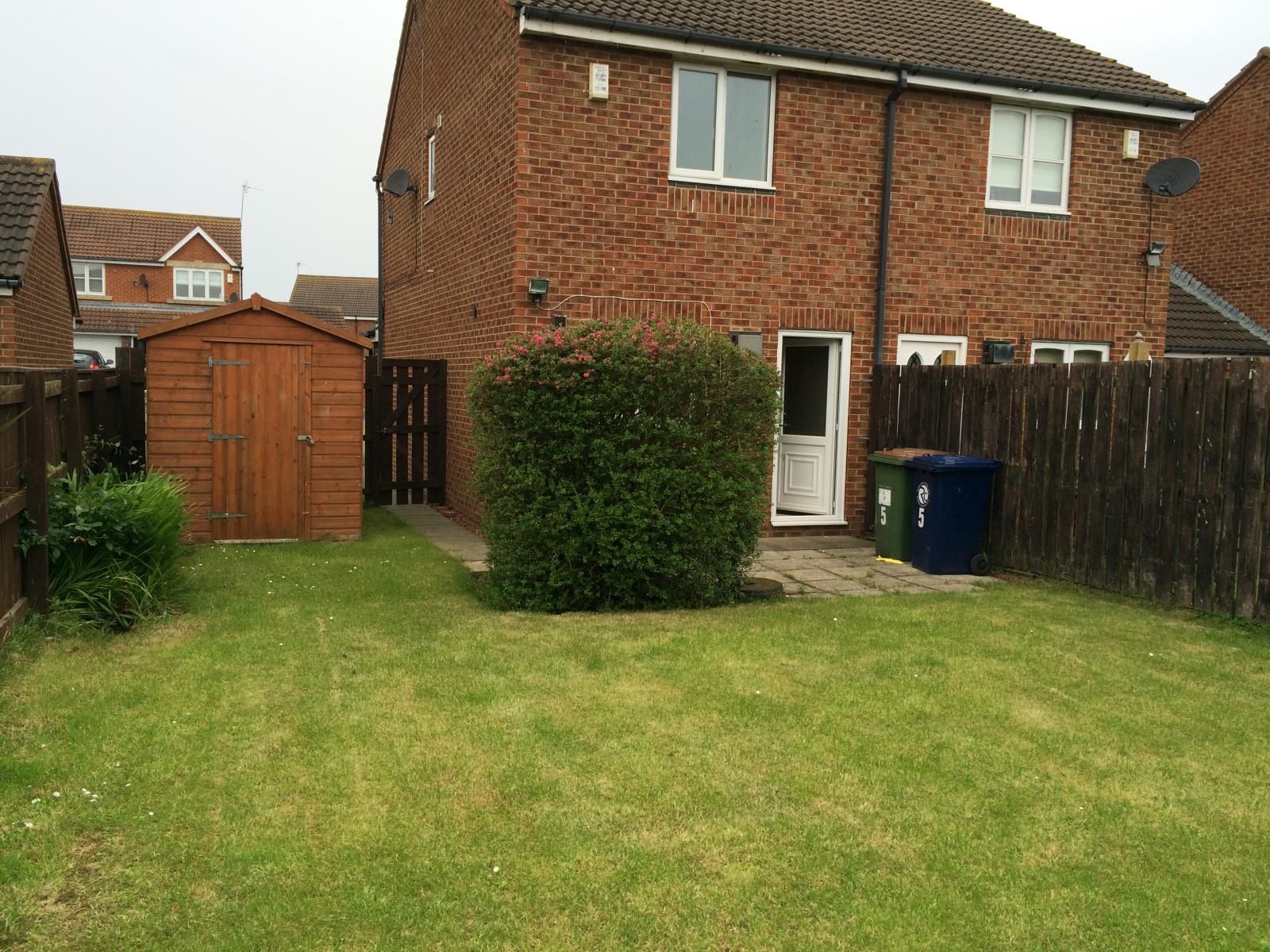 2 Bedroom SemiDetached House Let in Redcar, TS10