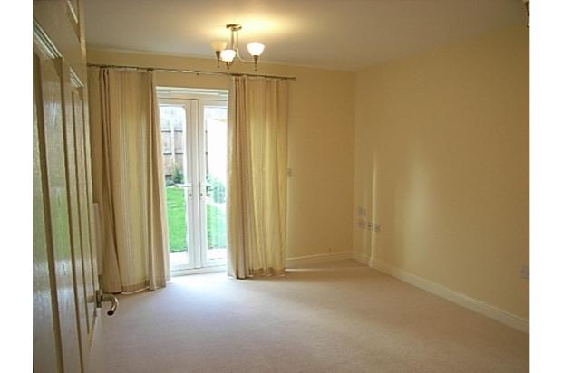 2 Bedroom Town House To Let in Nottingham, NG16