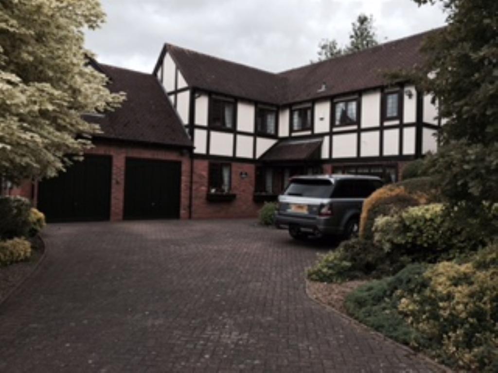 5 Bedroom Detached House Sold in Atherstone, CV9