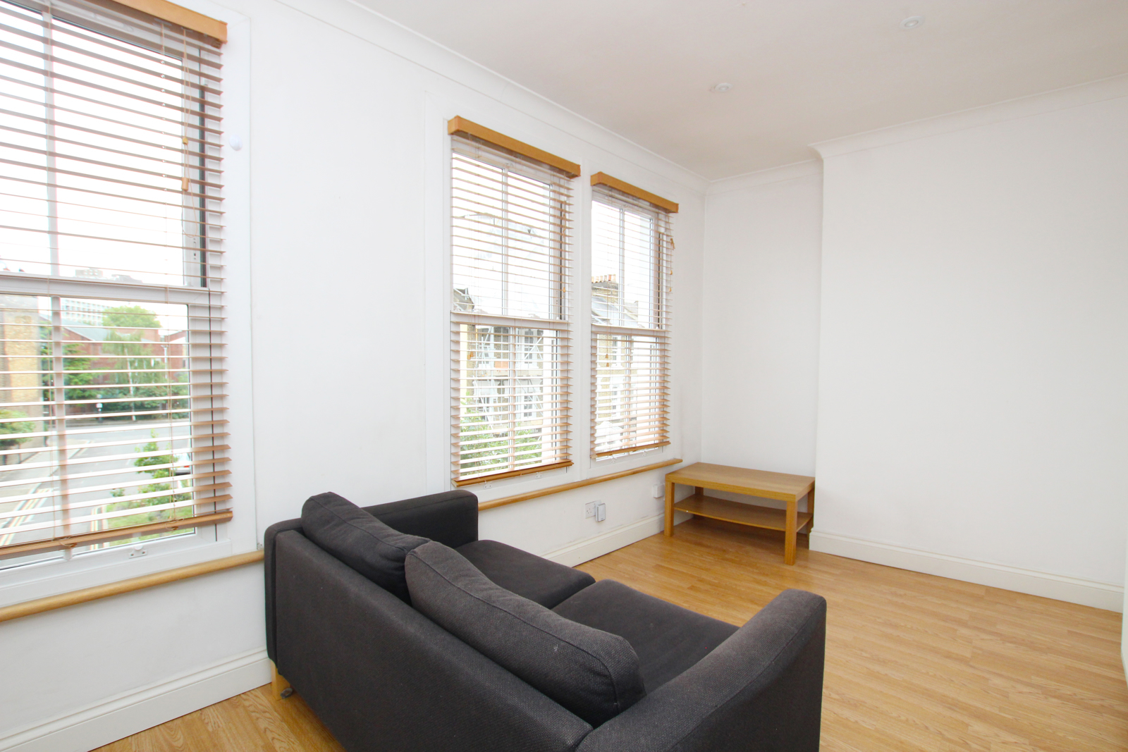 1 Bedroom Flat Let in London, SW8