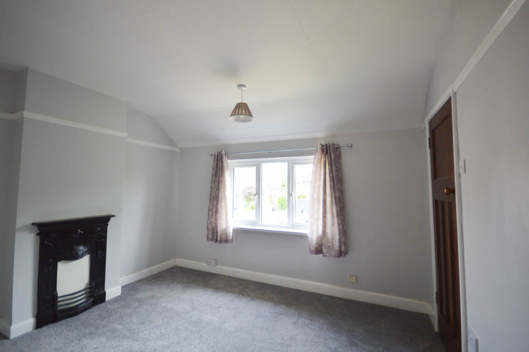 2 Bedroom End Terraced House Let in Sutton Coldfield, B75