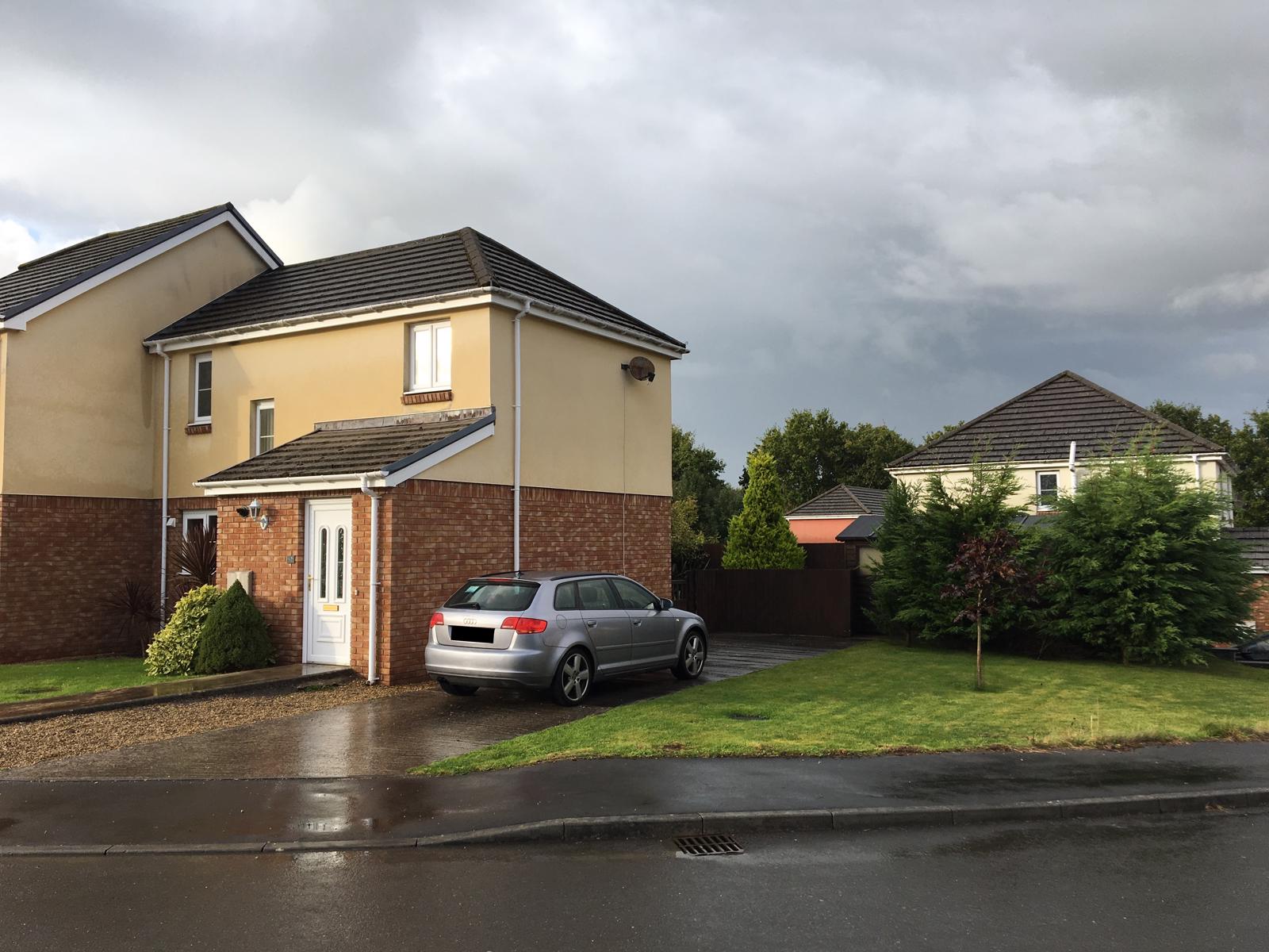 3 Bedroom SemiDetached House Sold in Ammanford, SA18