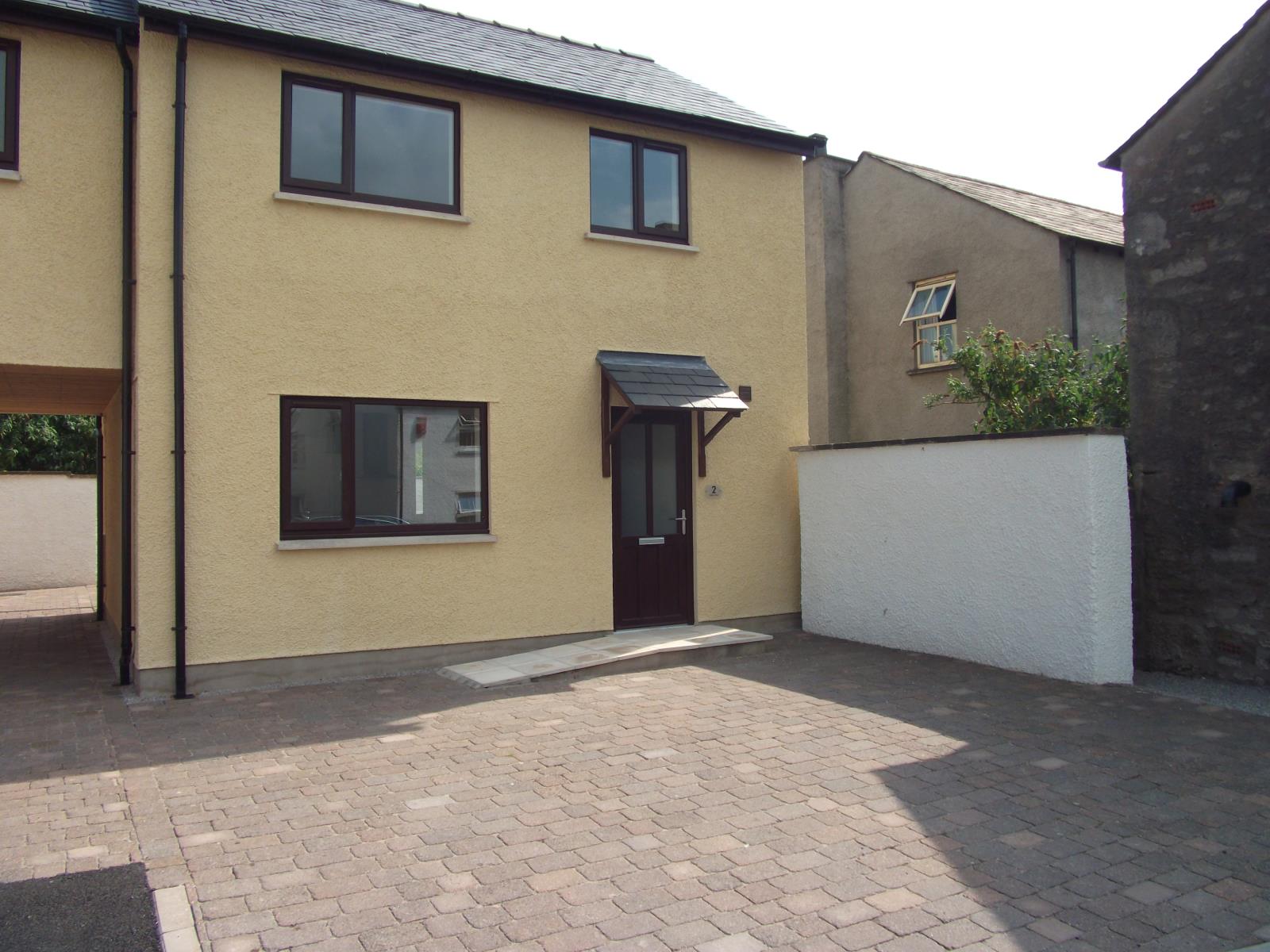 3 Bedroom SemiDetached House Sold in Carnforth, LA6