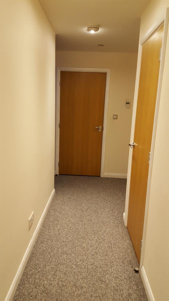 2 Bedroom Serviced Apartments Let in Northampton, NN1