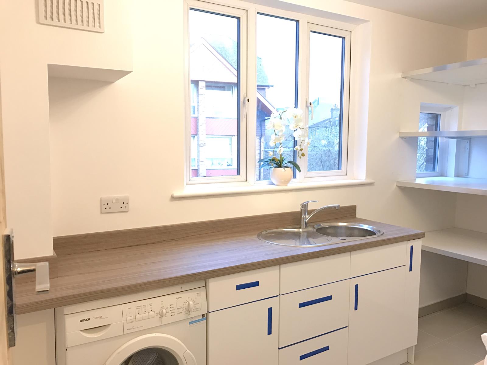 3 Bedroom Apartment Let in Eastbourne, BN22