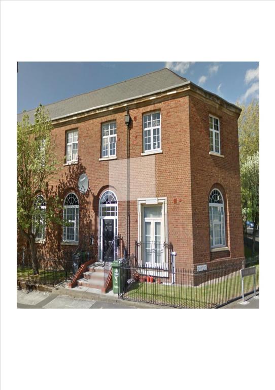 2 Bedroom Ground Floor Flat Let in Walsall, WS1