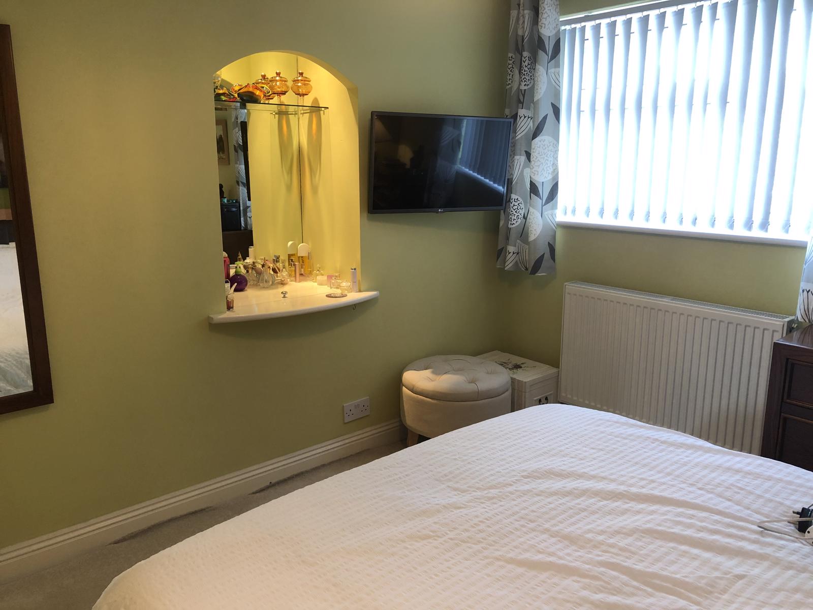 2 Bedroom SemiDetached House Let in Sturminster Newton, DT10