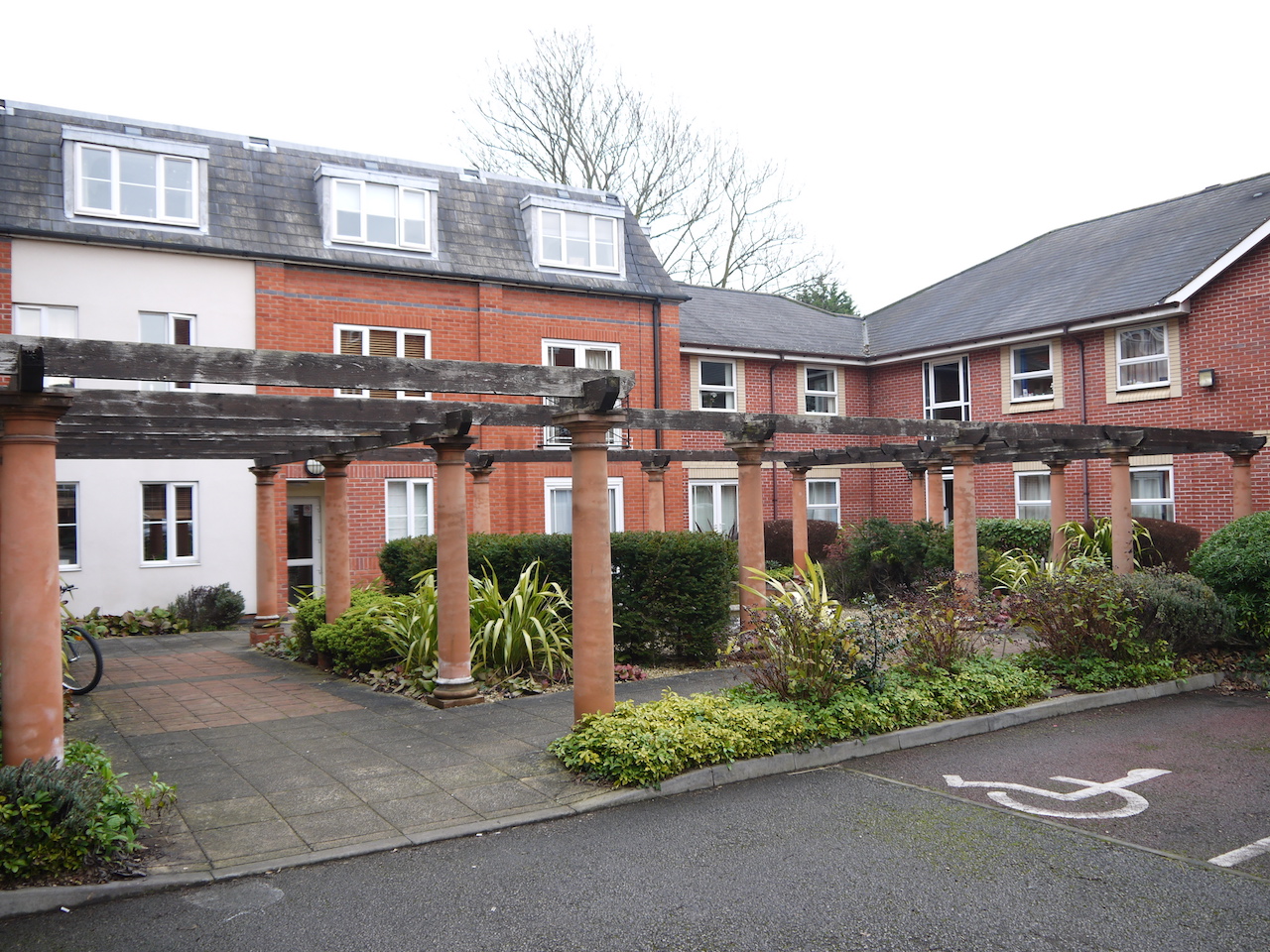 2 Bedroom Apartment Sold in Nottingham, NG2