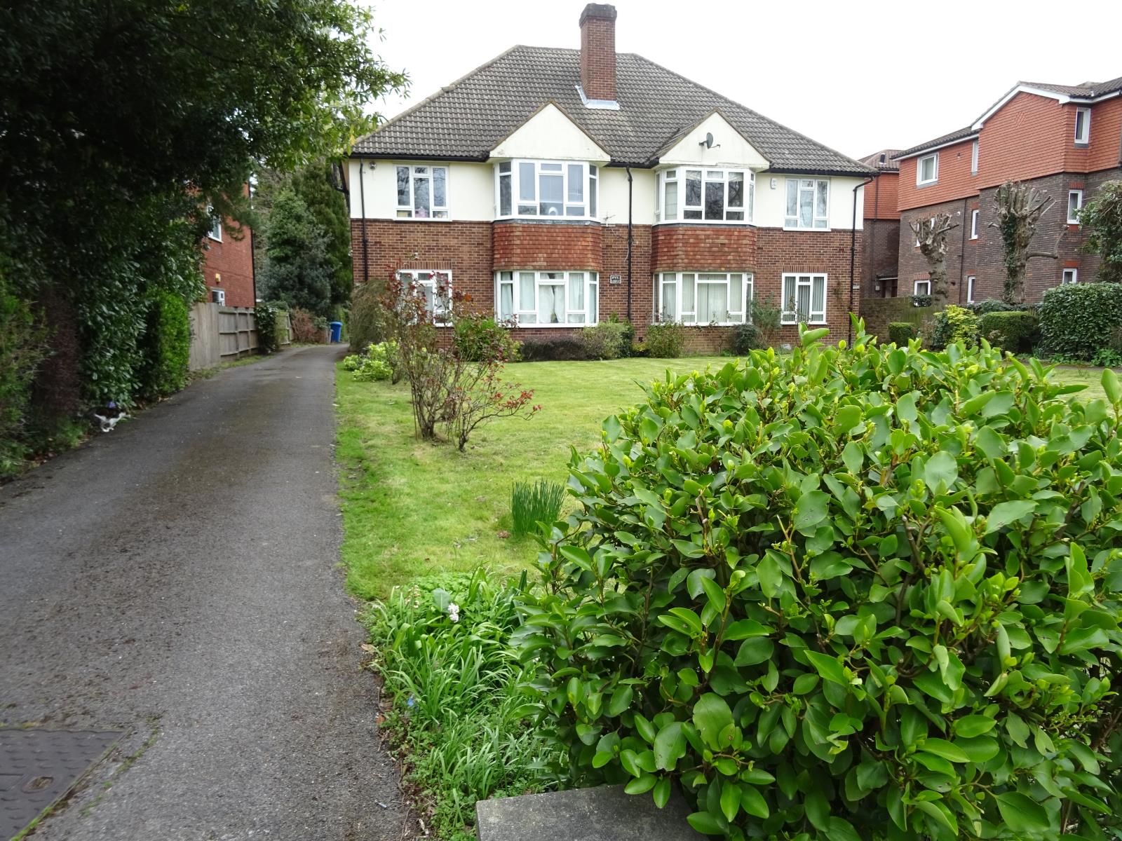2 Bedroom Ground Floor Flat Let in Beckenham, BR3