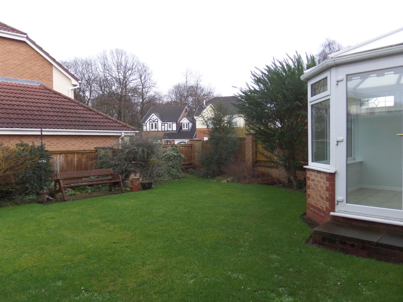 3 Bedroom Detached House Let in Wirral, CH49
