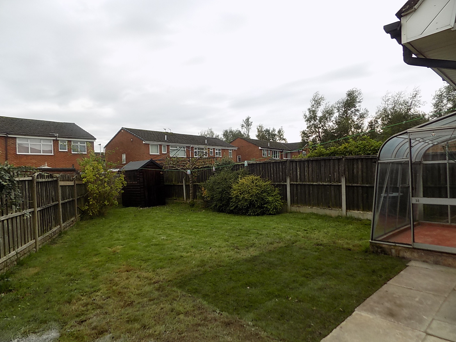 3 Bedroom SemiDetached House Let in Warrington, WA3