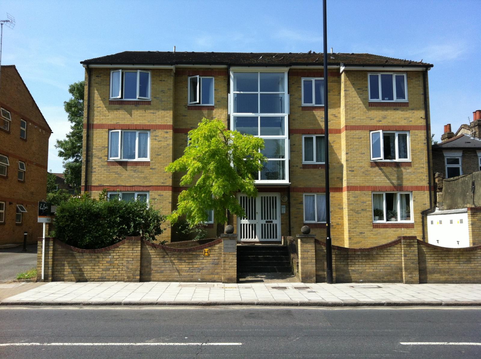 1 Bedroom Flat Let in London, SE15