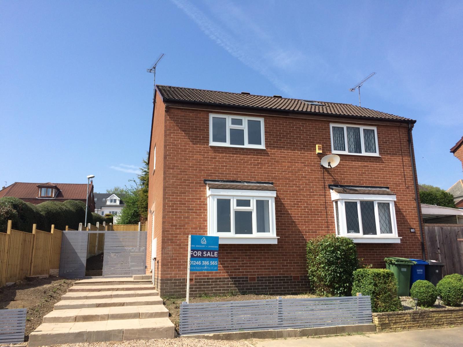 2 Bedroom SemiDetached House Sold in Chesterfield, S43