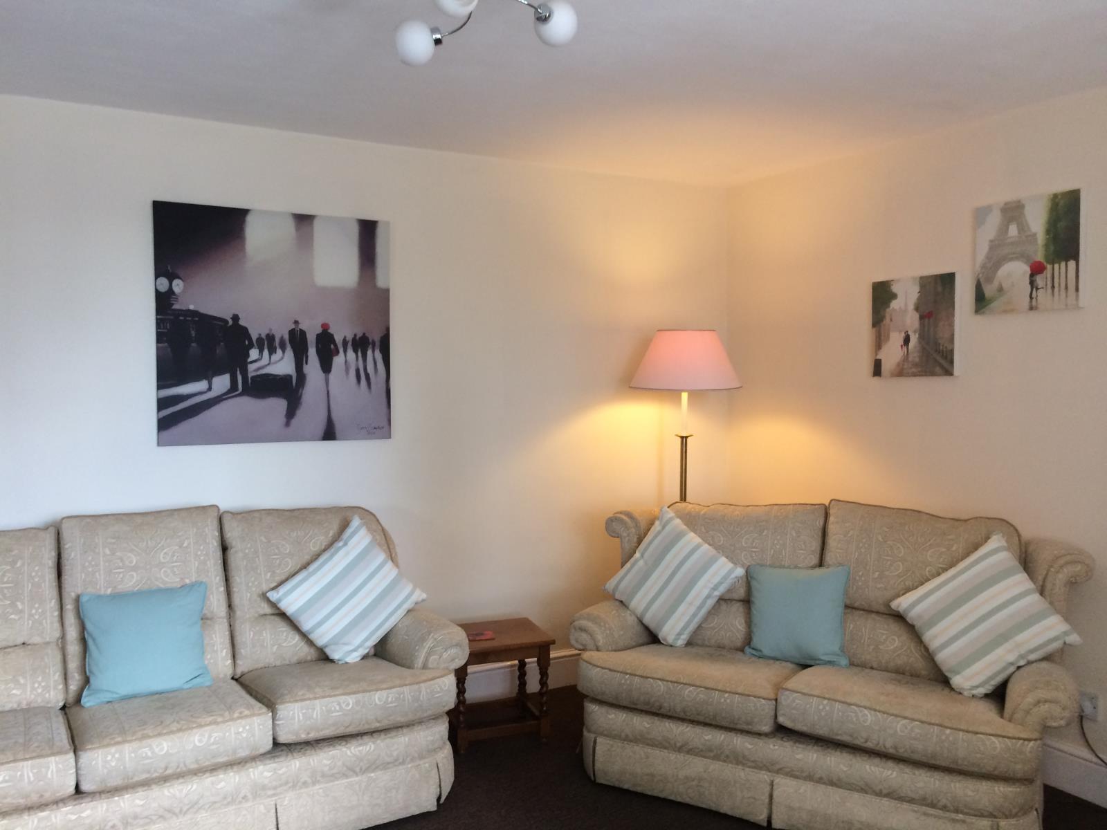 2 Bedroom Ground Floor Flat Let in Cleethorpes, DN35