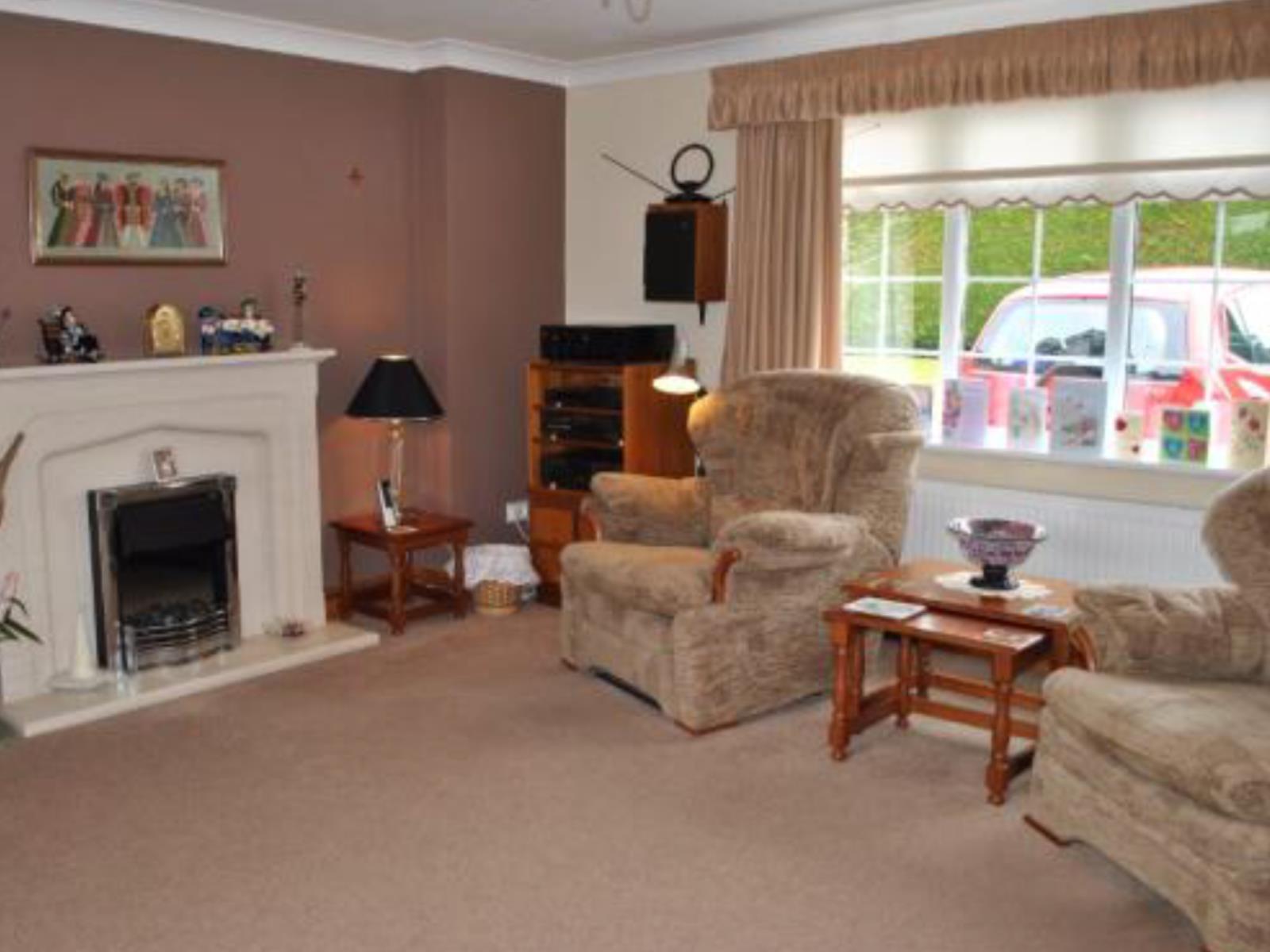 6 Bedroom Detached House Sold in Cardiff, CF14