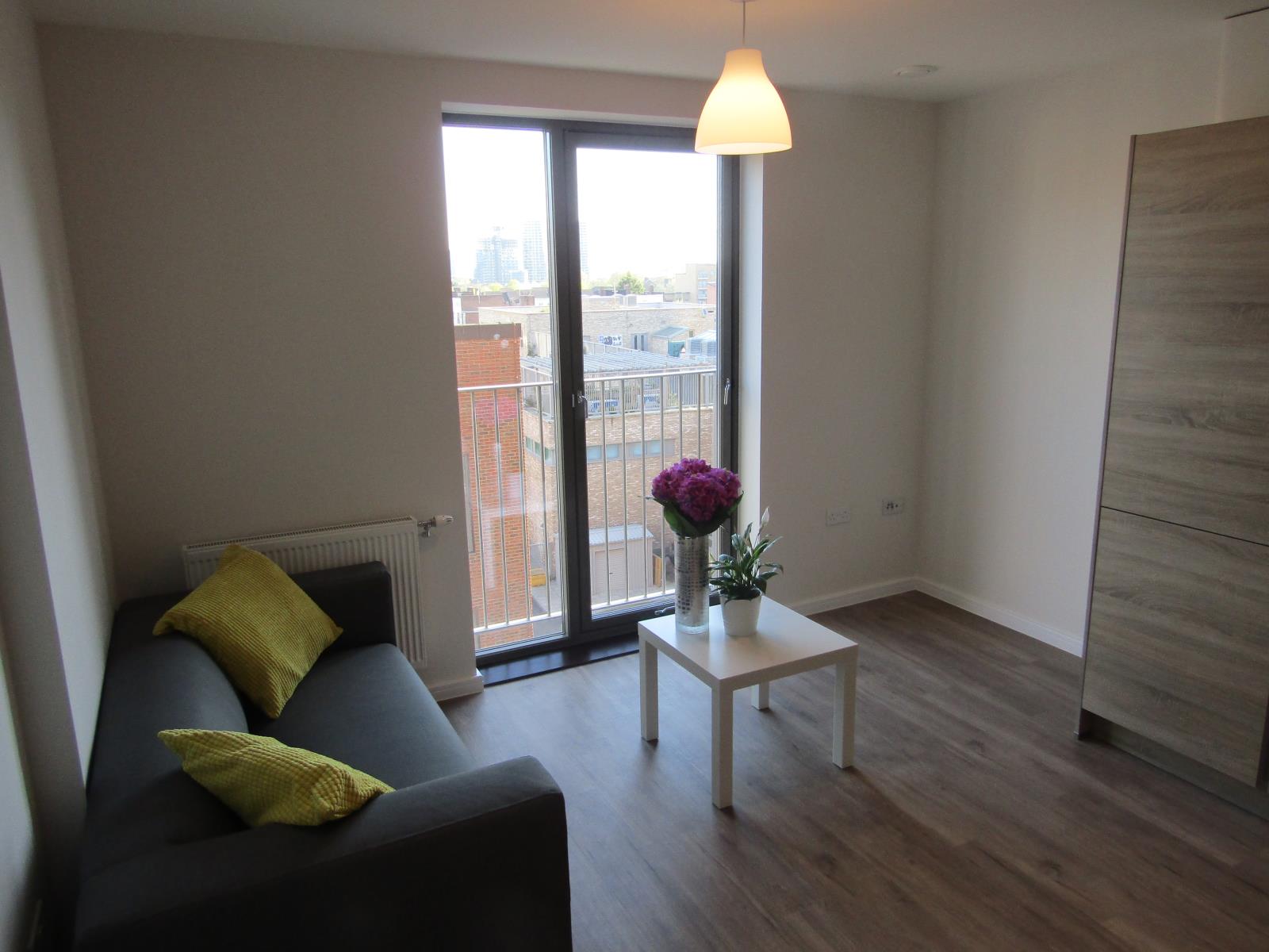 1 Bedroom Flat Let in London, E16