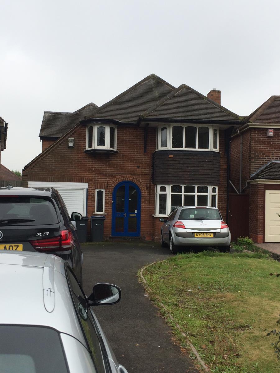 4 Bedroom Detached House Let in Birmingham, B26