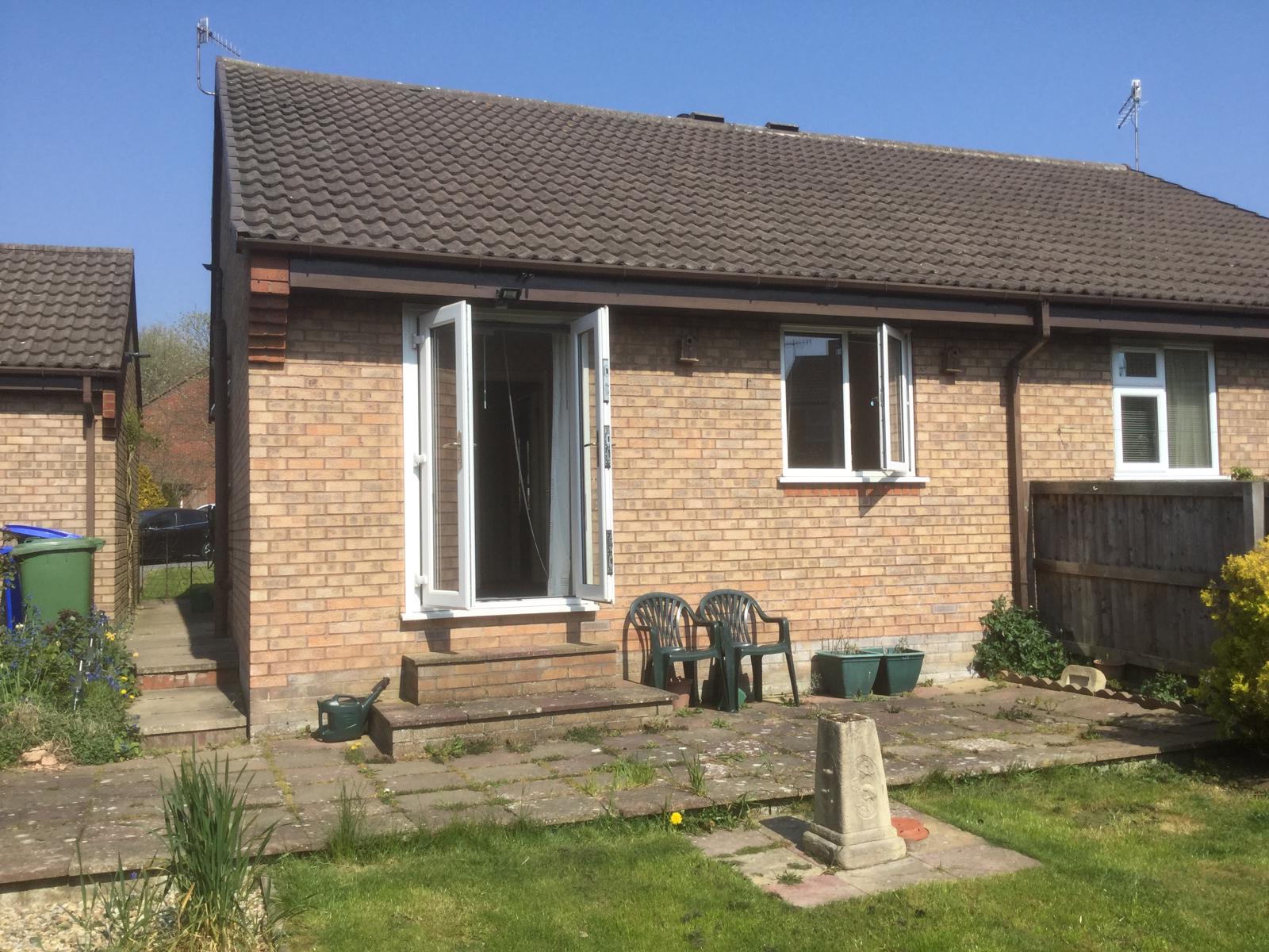 2 Bedroom SemiDetached Bungalow Sold in Scarborough, YO12